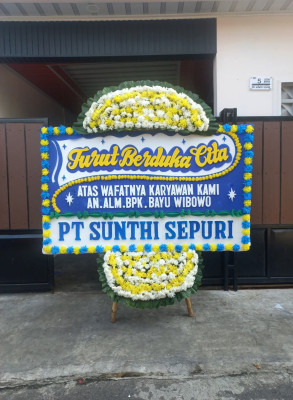 Papan Bunga Duka di Kawangkoan Utara